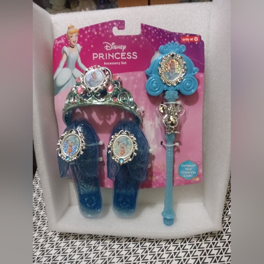 Disney Princess Cinderella Accessory Set - Blue and Silver